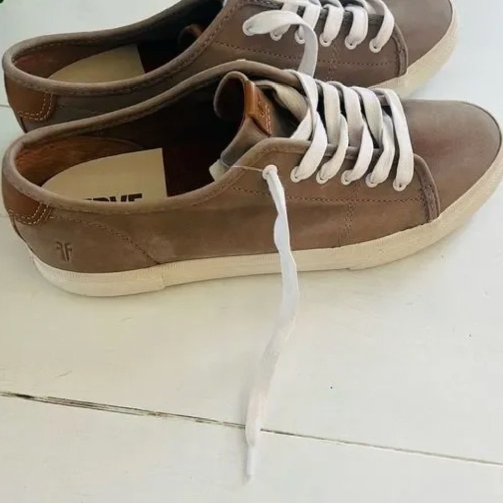 New Frye Gia Canvas Low Lace Up Taupe/Grey Sneakers  9 - Picture 4 of 7